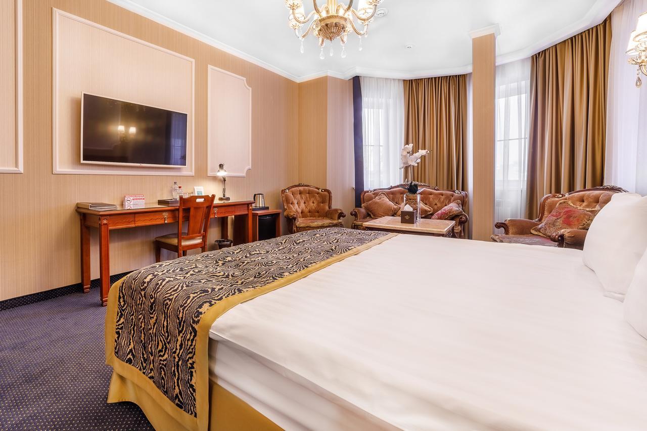 קורסק Hotel Dinastiya מראה חיצוני תמונה